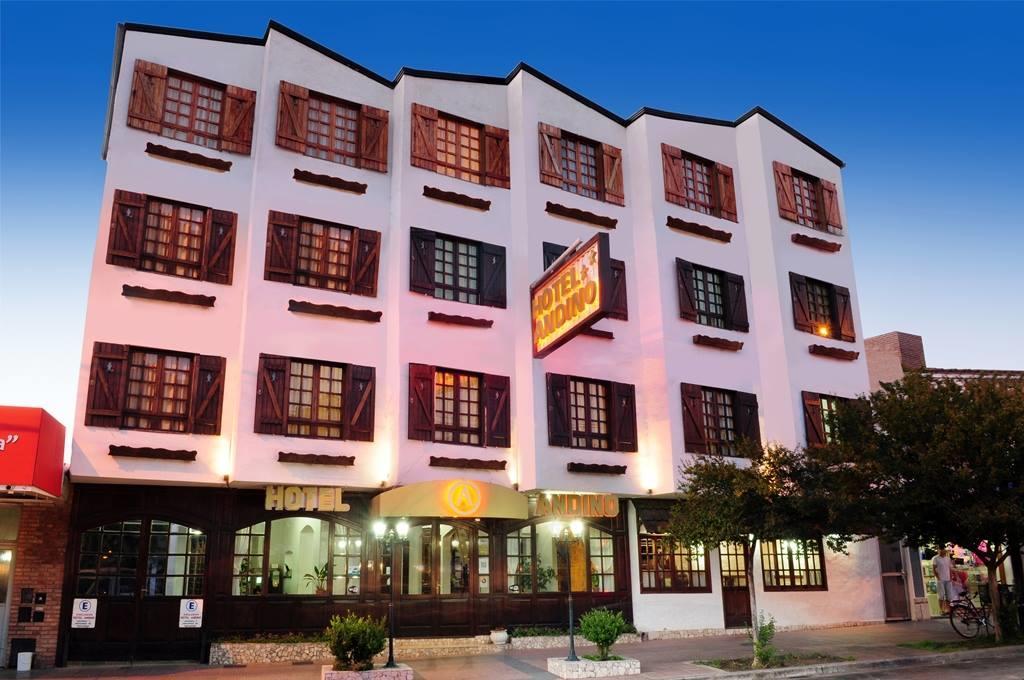 Andino Hotell Villa Carlos Paz Exteriör bild