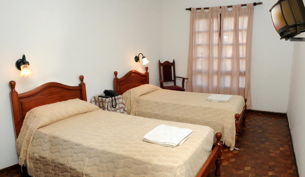 Andino Hotell Villa Carlos Paz Exteriör bild