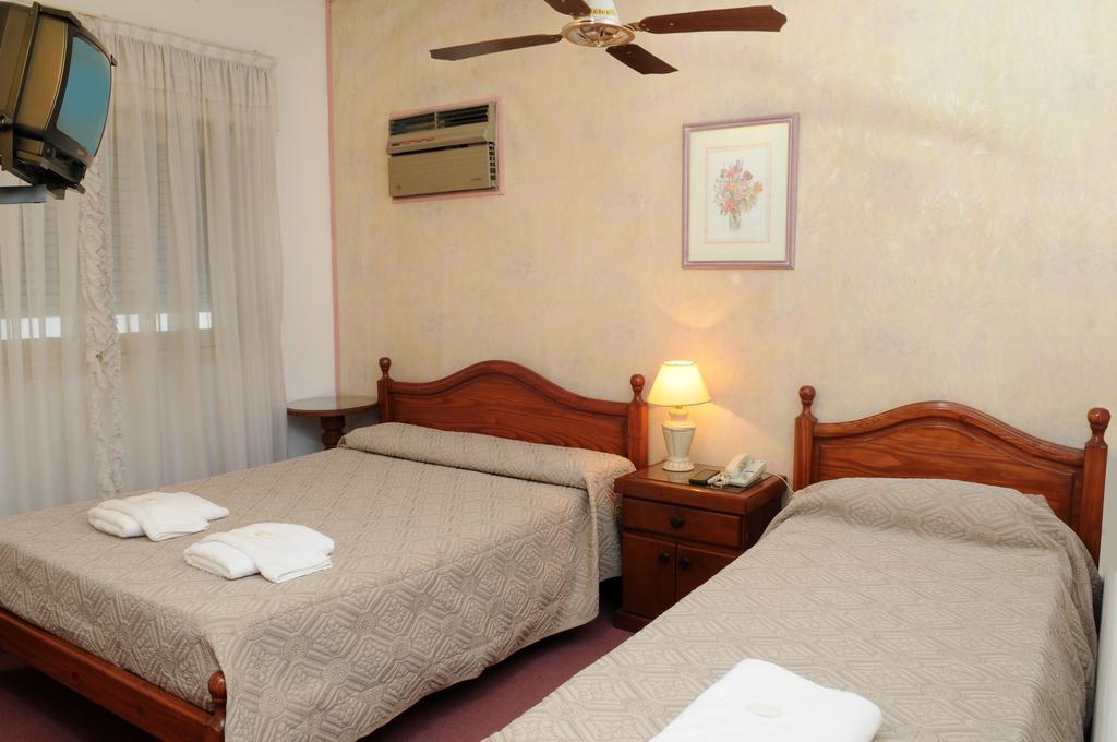 Andino Hotell Villa Carlos Paz Exteriör bild
