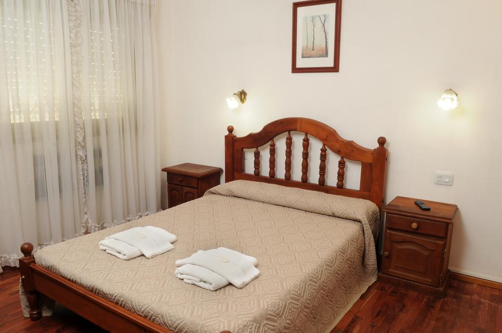 Andino Hotell Villa Carlos Paz Exteriör bild